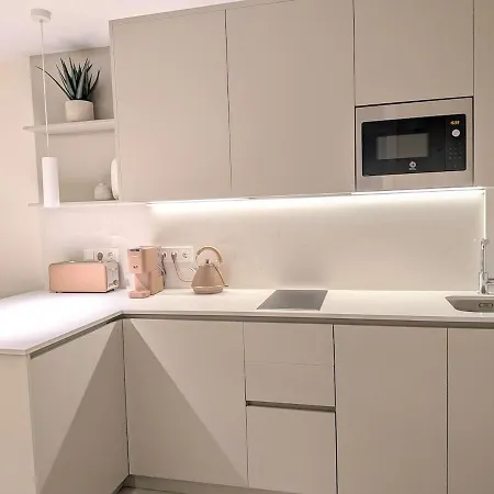 Boutique With Sea Views In Appartamento *