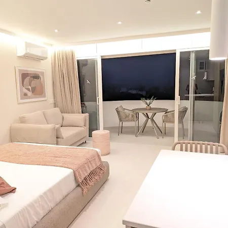 Boutique With Sea Views In *