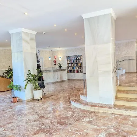 Boutique With Sea Views In *